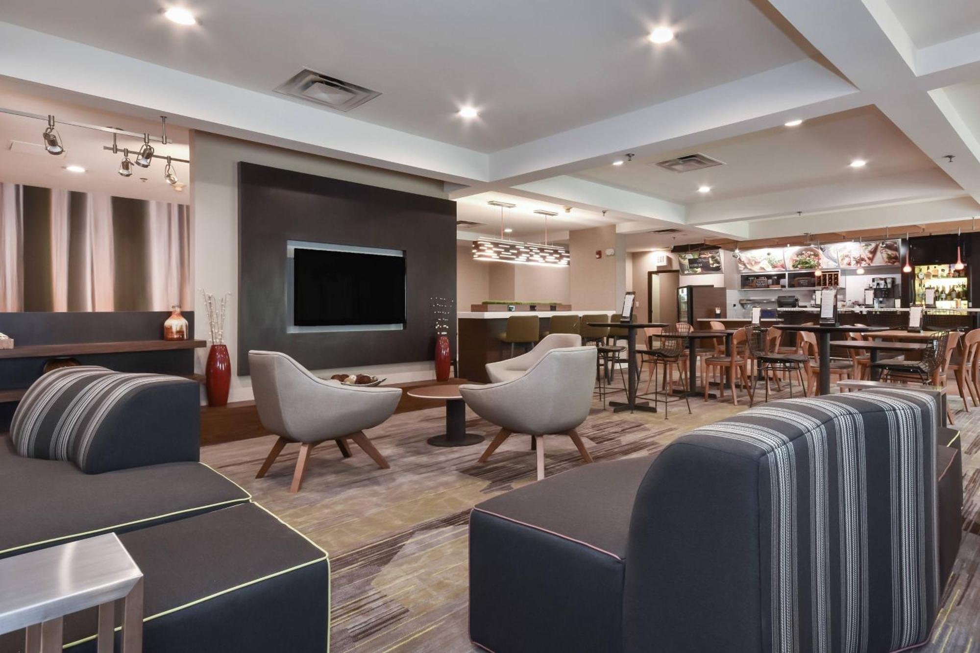 Courtyard By Marriott Charlotte Lake Norman Huntersville Eksteriør billede