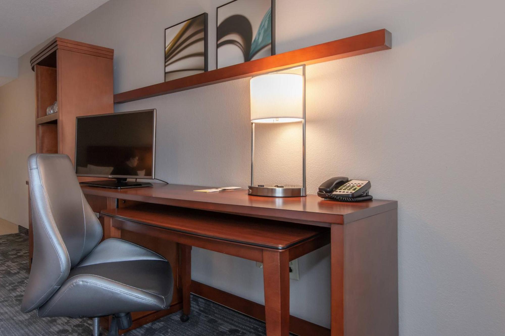 Courtyard By Marriott Charlotte Lake Norman Huntersville Eksteriør billede
