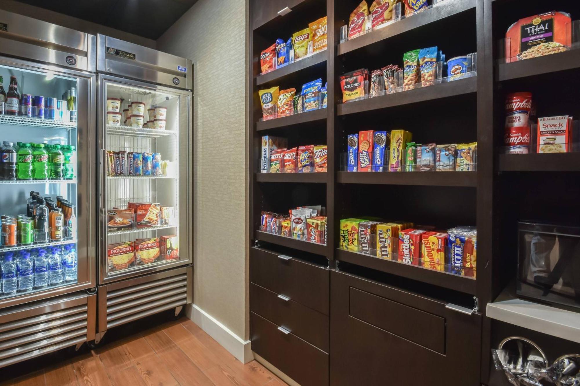 Courtyard By Marriott Charlotte Lake Norman Huntersville Eksteriør billede