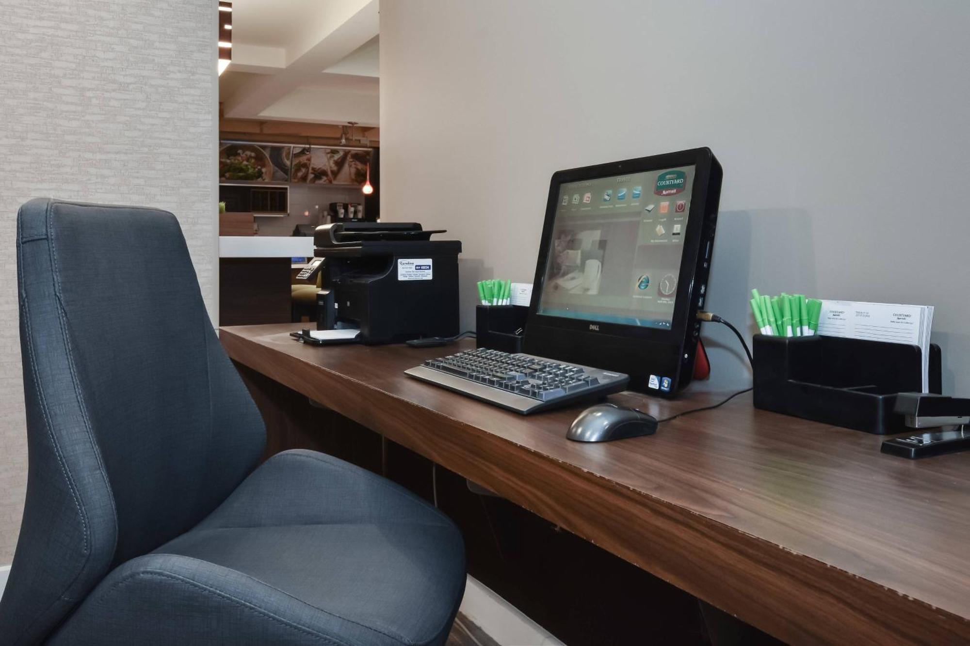 Courtyard By Marriott Charlotte Lake Norman Huntersville Eksteriør billede