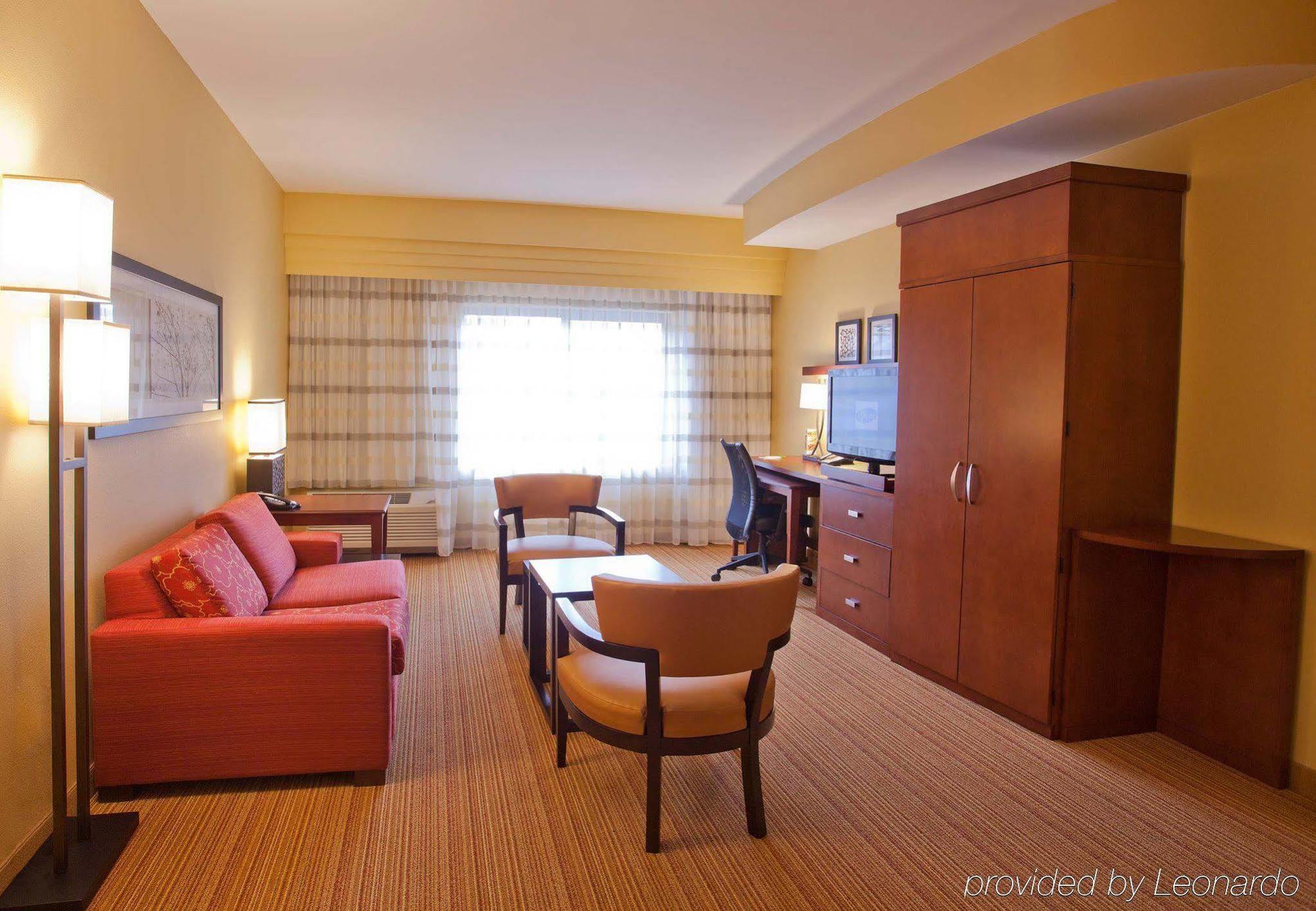 Courtyard By Marriott Charlotte Lake Norman Huntersville Værelse billede