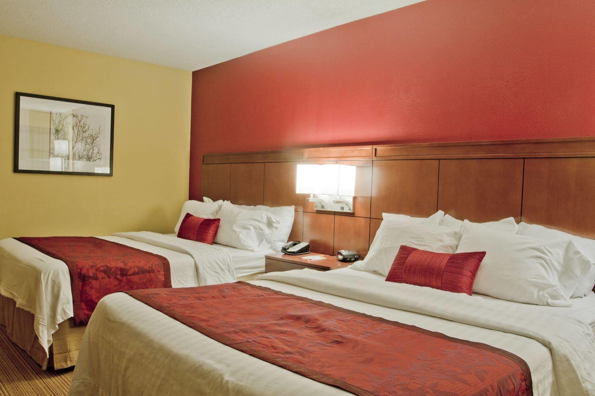 Courtyard By Marriott Charlotte Lake Norman Huntersville Eksteriør billede