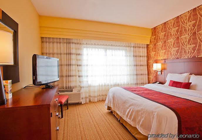 Courtyard By Marriott Charlotte Lake Norman Huntersville Eksteriør billede